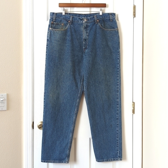 Levi's Y2K Vintage 550 Dark Wash Relaxed Fit Tapered Leg Denim Jeans 40 x 32 - Picture 1 of 15